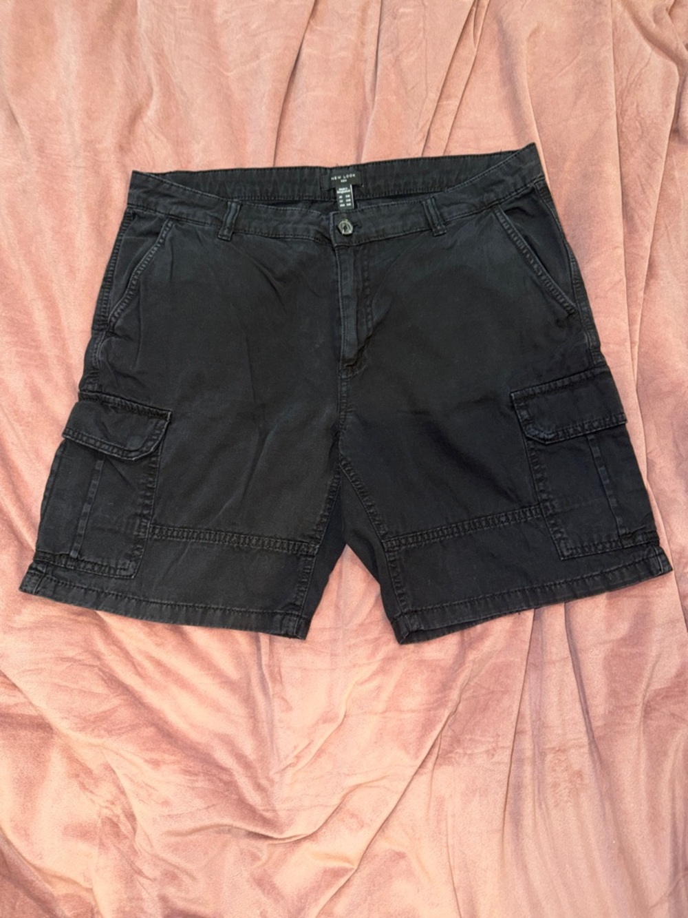 Black Men's Cargo Shorts — Classic Utility Style